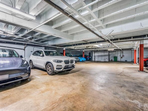 1260 Clay St 207, San Francisco CA 94108