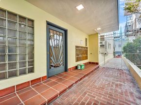 1260 Clay St 207, San Francisco CA 94108