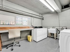 1260 Clay St 207, San Francisco CA 94108