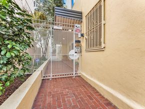 1260 Clay St 207, San Francisco CA 94108