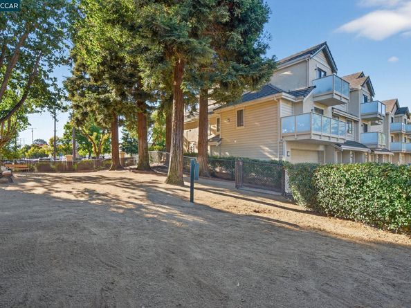 3045 Fostoria Cir, Danville CA 94526