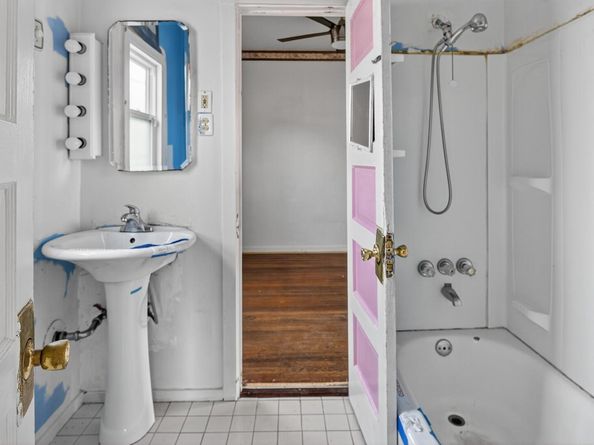 7412 Weld St, Oakland CA 94621