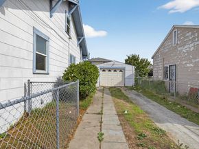 7412 Weld St, Oakland CA 94621