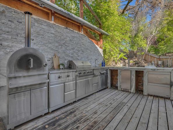 3 Dale Ct, Lafayette CA 94595