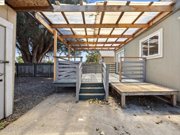 1454 Monterey St, Richmond CA 94804