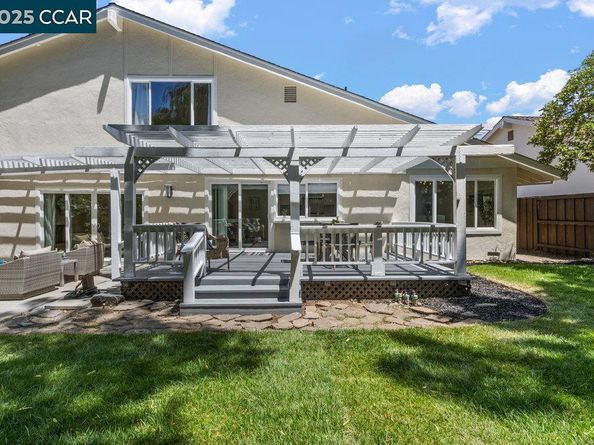 607 Nantucket Ct, Walnut Creek CA 94598