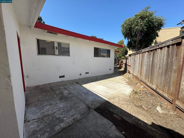 2719 Bush Ave, Richmond CA 94806
