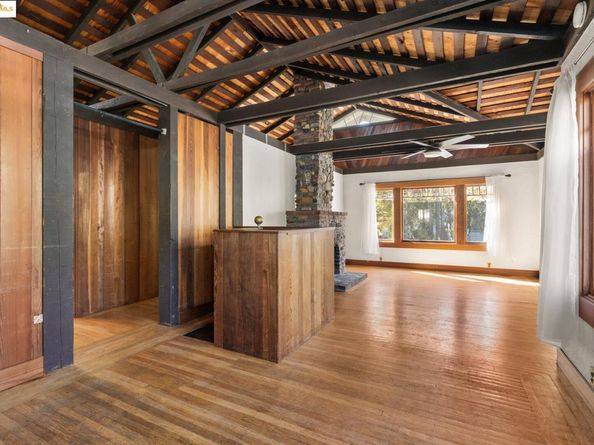 4430 Webster St, Oakland CA 94609