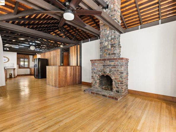 4430 Webster St, Oakland CA 94609