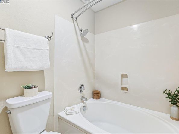 929 E El Camino Real 320E, Sunnyvale CA 94087