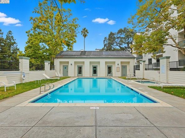 929 E El Camino Real 320E, Sunnyvale CA 94087