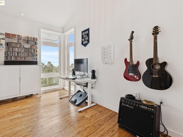 4520 Saint Andrews Road, Oakland CA 94605