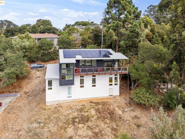 4520 Saint Andrews Road, Oakland CA 94605