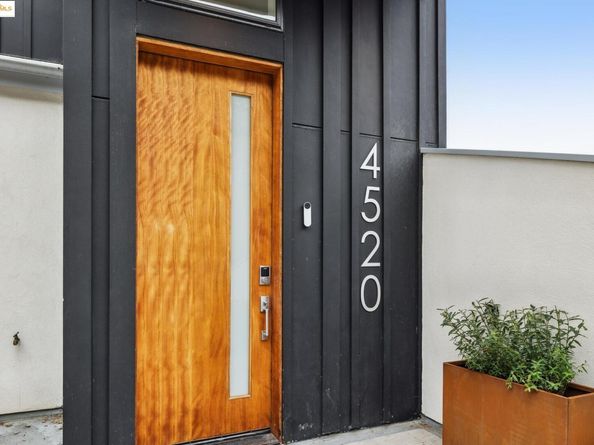 4520 Saint Andrews Road, Oakland CA 94605