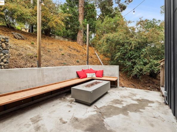 4520 Saint Andrews Road, Oakland CA 94605