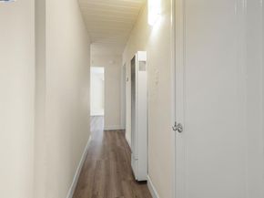 22939 Santa Clara St, Hayward CA 94541