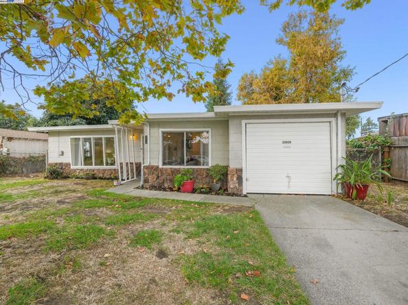 22939 Santa Clara St, Hayward CA 94541