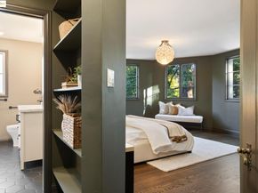 953 Grosvenor Pl, Oakland CA 94610