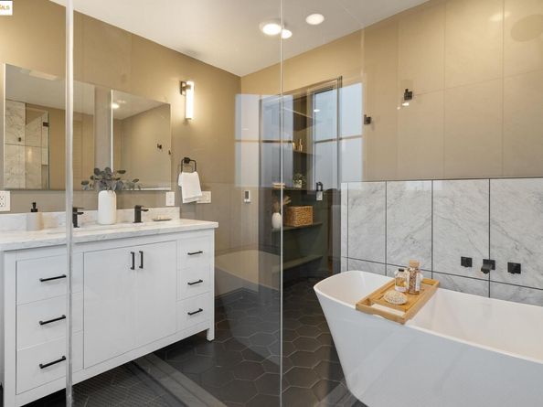 953 Grosvenor Pl, Oakland CA 94610