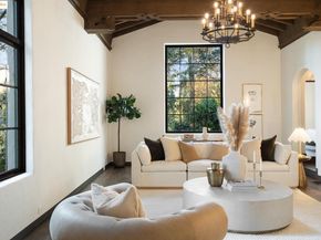 953 Grosvenor Pl, Oakland CA 94610