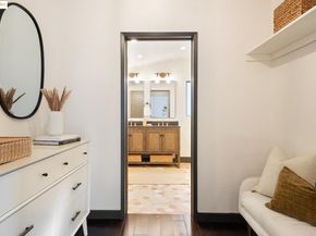 953 Grosvenor Pl, Oakland CA 94610