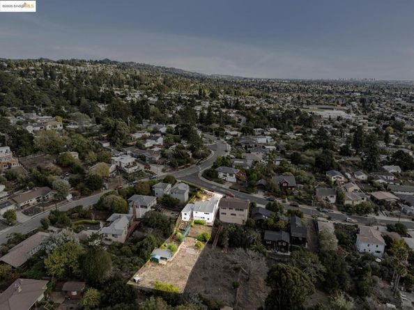 7553 Stockton Ave., El Cerrito CA 94530