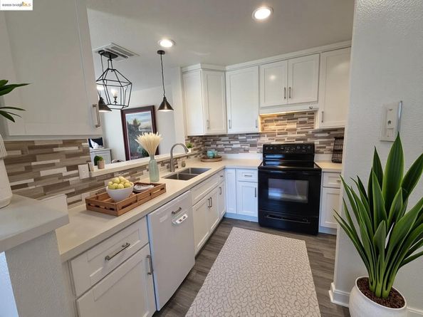 7148 Dublin Meadows St E, Dublin CA 94568