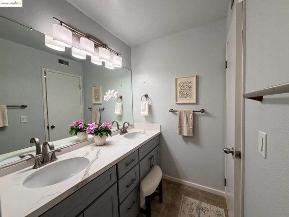 7148 Dublin Meadows St E, Dublin CA 94568
