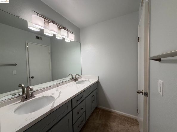 7148 Dublin Meadows St E, Dublin CA 94568