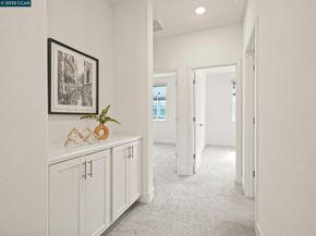 850 Heaven Ct, Hayward CA 94544