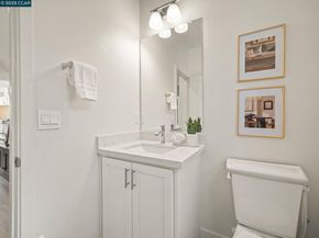 850 Heaven Ct, Hayward CA 94544