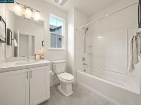 850 Heaven Ct, Hayward CA 94544