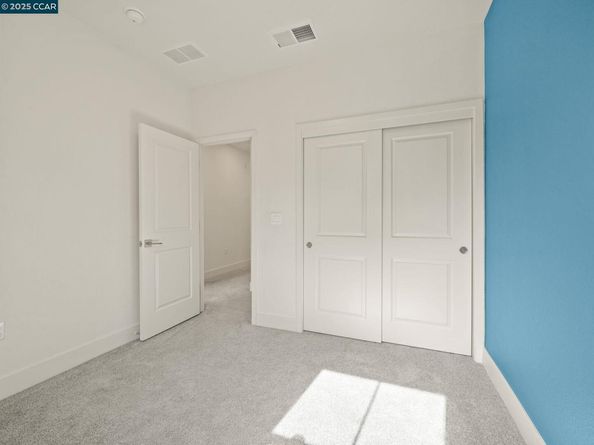 850 Heaven Ct, Hayward CA 94544