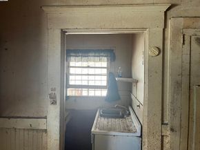 2134 E 23rd, Oakland CA 94606