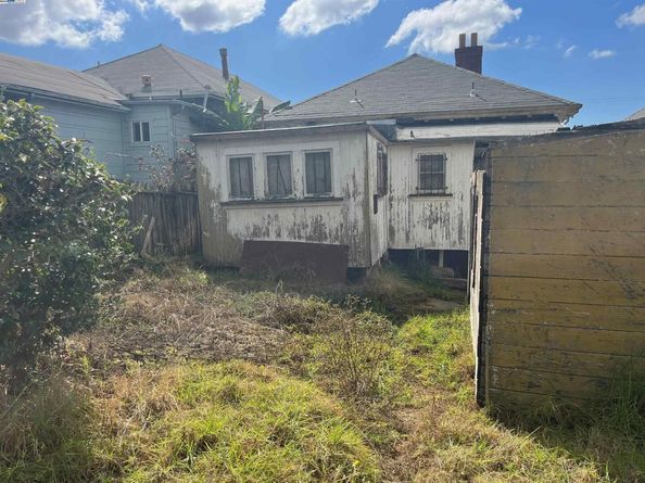 2134 E 23rd, Oakland CA 94606