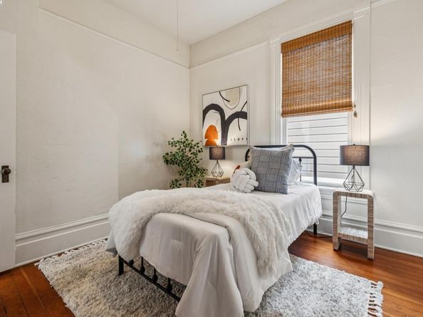 2151 Alameda Avenue, Alameda CA 94501
