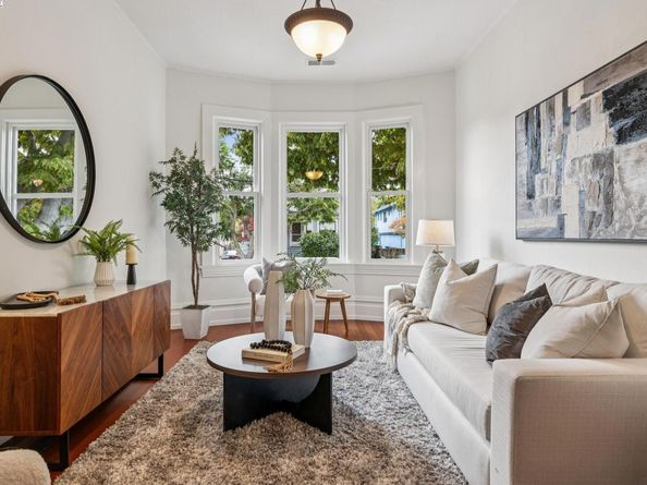 2151 Alameda Avenue, Alameda CA 94501
