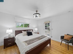 50 Brookwood Rd, Orinda CA 94563