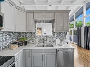 50 Brookwood Rd, Orinda CA 94563