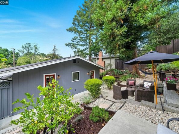 50 Brookwood Rd, Orinda CA 94563