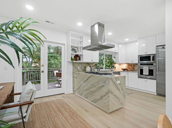 2420 Hillside Ave, Berkeley CA 94704