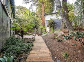 2420 Hillside Ave, Berkeley CA 94704