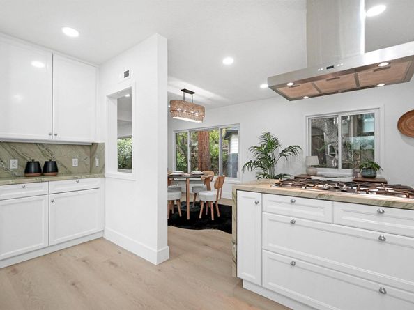 2420 Hillside Ave, Berkeley CA 94704