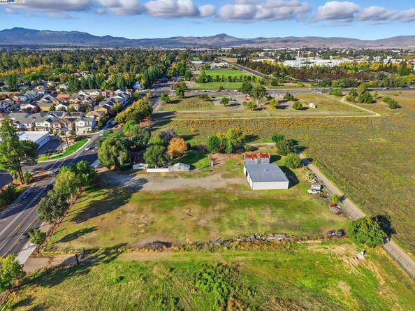 2072 S Vasco Rd, Livermore CA 94550