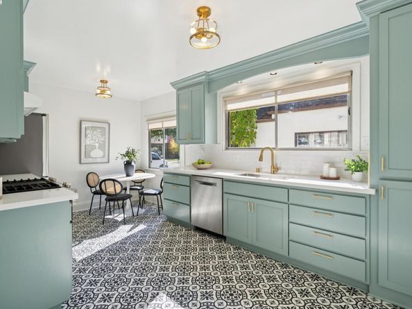 1831 Harvard Dr, Alameda CA 94501