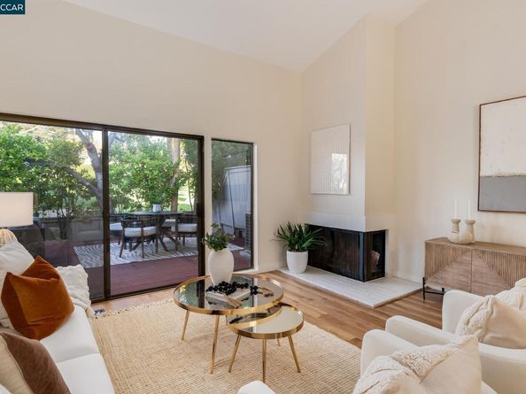 1942 Rancho Verde Circle E, Danville CA 94526