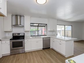 36500 Alder Ct, Fremont CA 94536