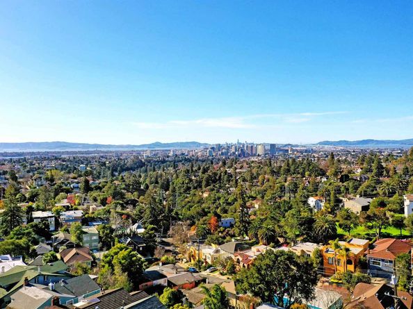 1120 Hollywood Ave 1, Oakland CA 94602