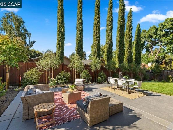 132 Quinterra Ln, Danville CA 94526