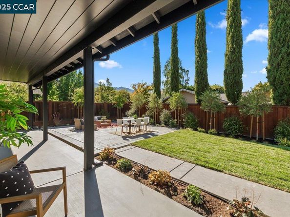 132 Quinterra Ln, Danville CA 94526